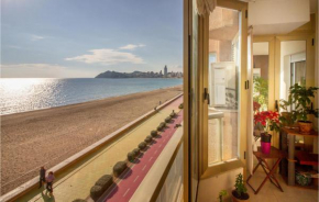 Stunning apartment in Benidorm with 3 Bedrooms and WiFi